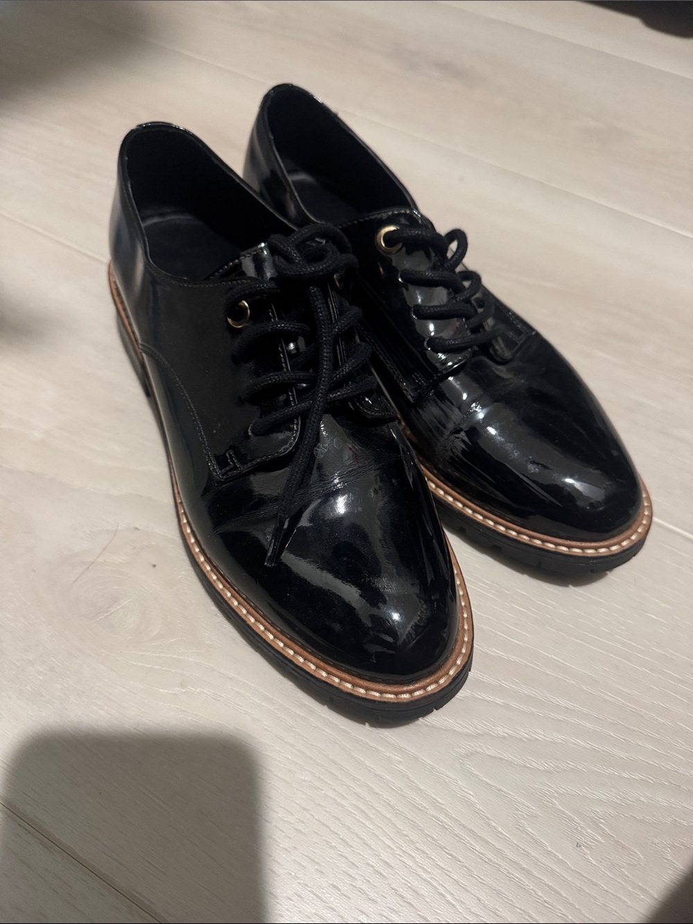 Aldo Black Patent Leather Lace-Up Flats with Contrasting Trim